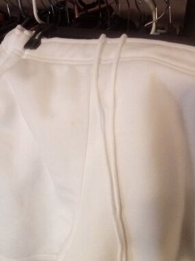 White Shorts 3x